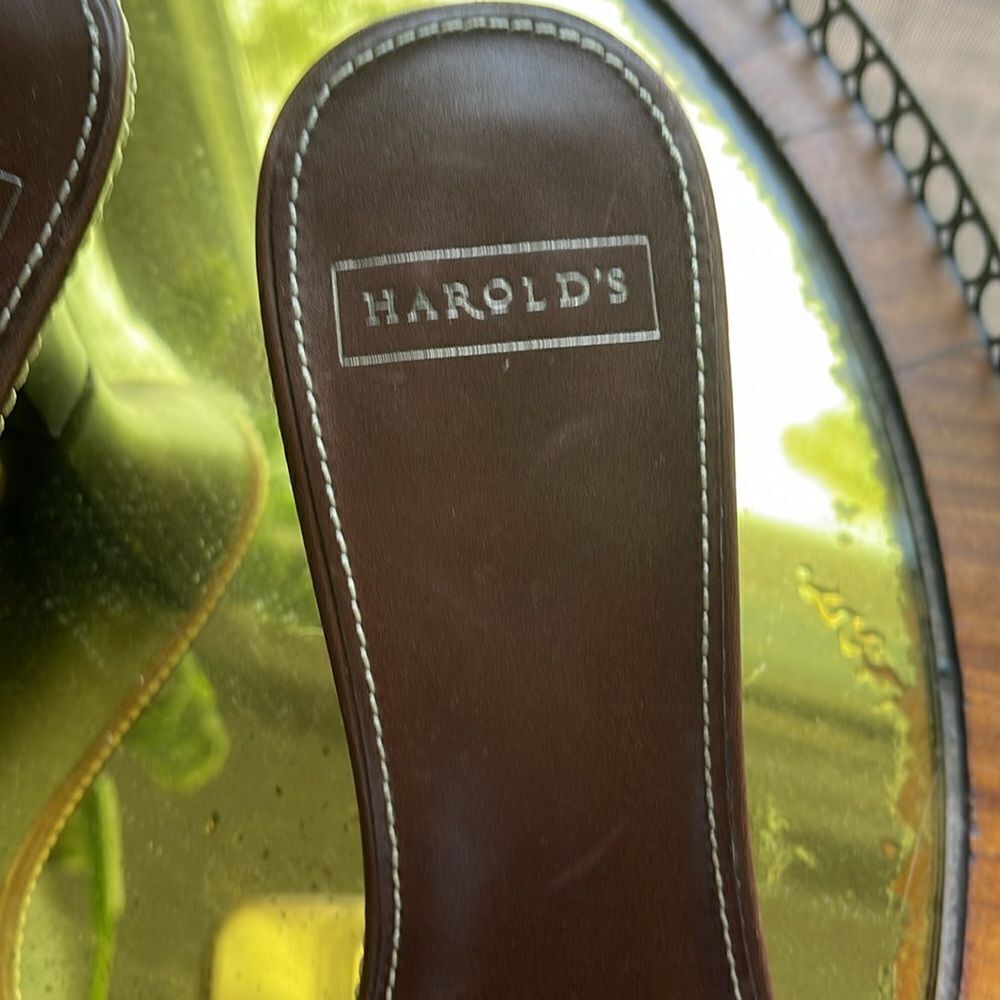 Harold’s like new leather mule - Picture 2 of 5